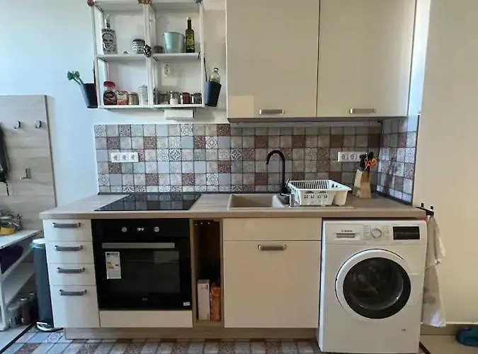 Apartament 3-br Flat In Jewish Quarter *